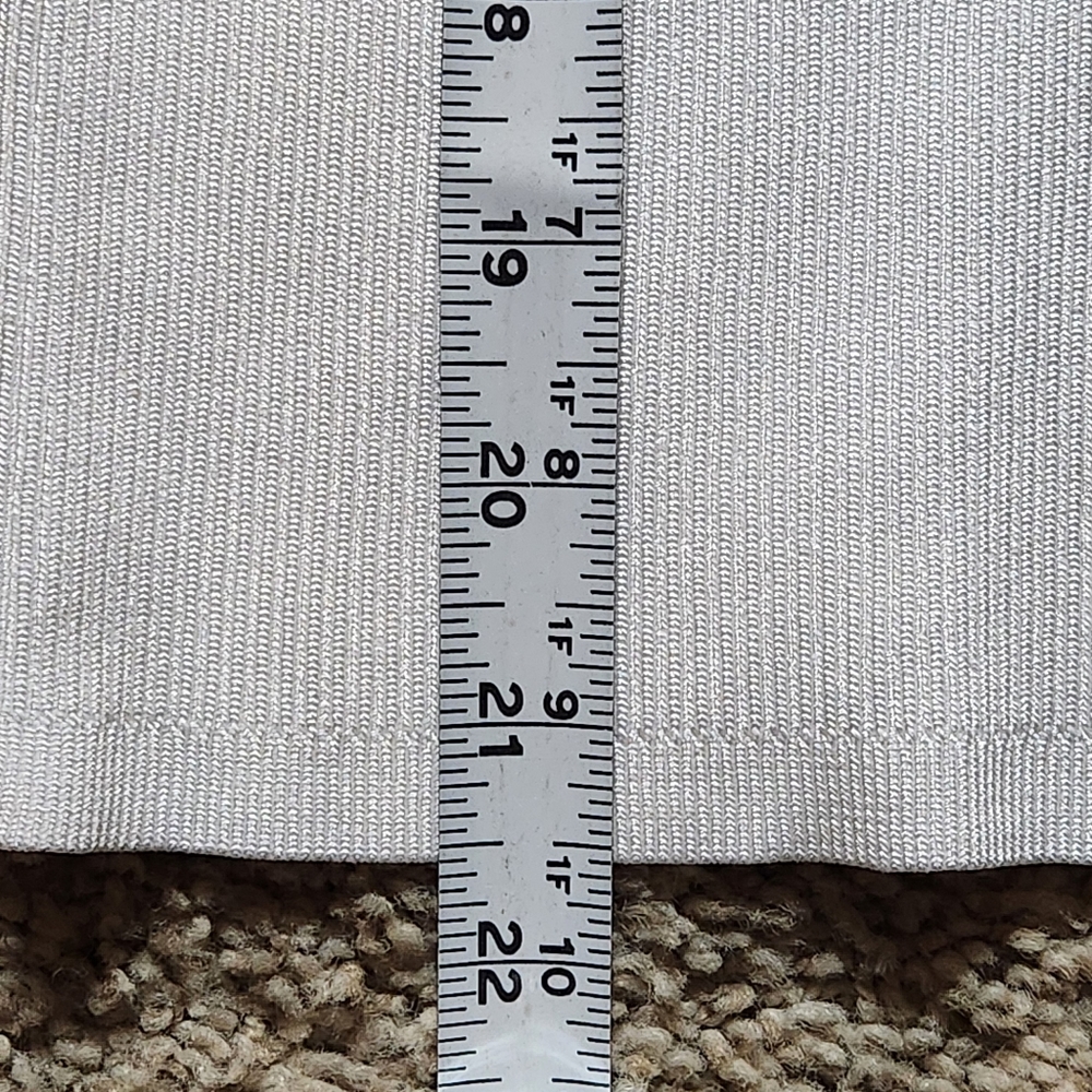 NWOT White House Black Market Sweater Tank Size Small Color white - Picture 13 of 13